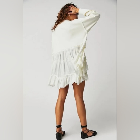 NWOT Free People We The Free Pixie Sweatshirt - Picture 2 of 4